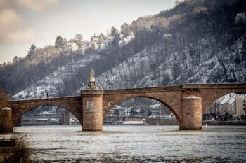Heidelberg, Alte Brücke im Winter - Foto: Frank Schindelbeck Fotografie